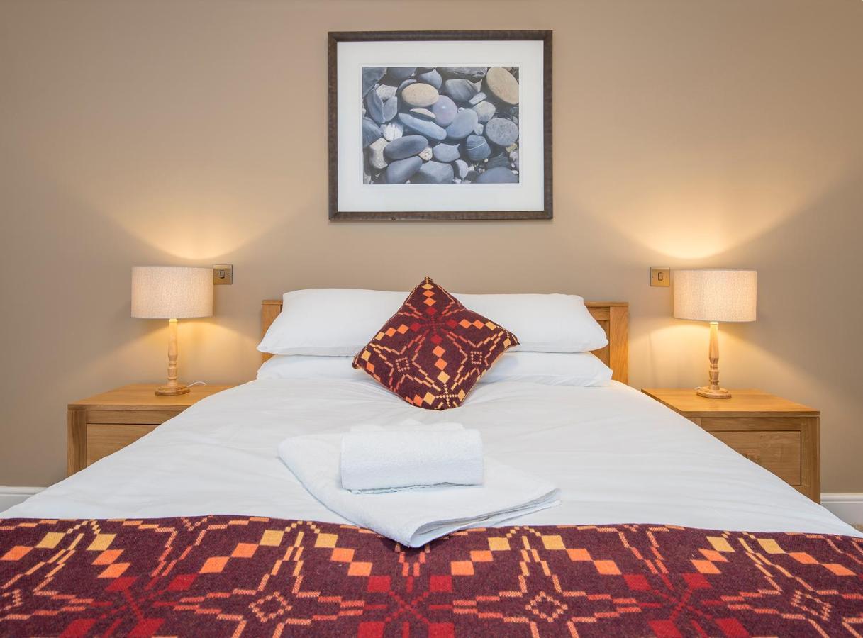 The Nags Head Inn Abercych ภายนอก รูปภาพ